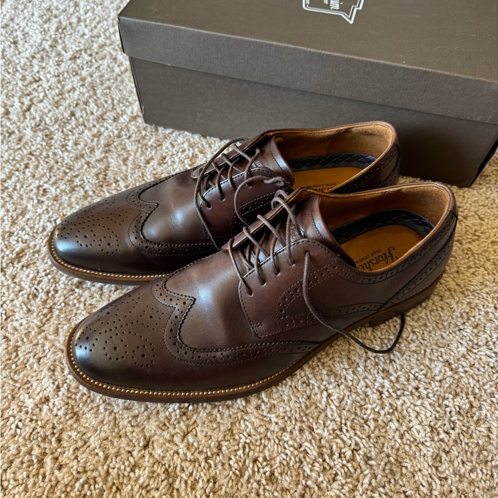 Florsheim Marando Wingtips Oxford Men Shoes.